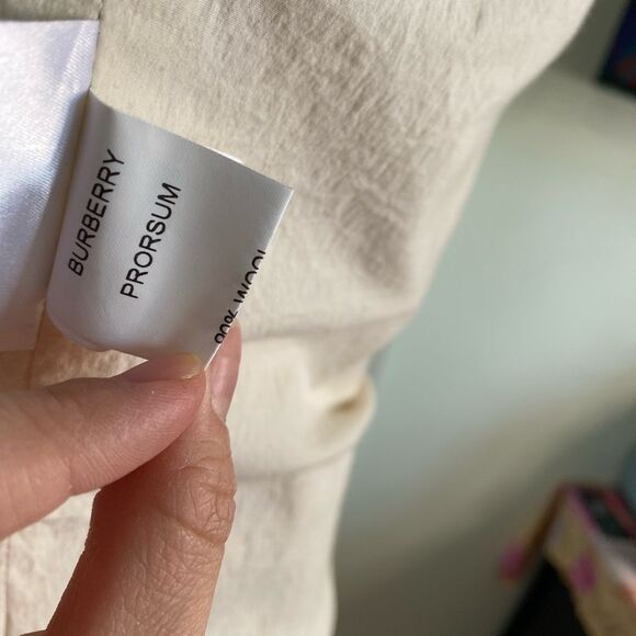 Vintage Burberry Designer Classic Cream Colored Top - Picture 12 of 15